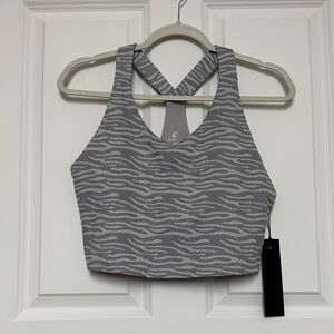 Kyodan Cropped Sports Tank, Size Medium